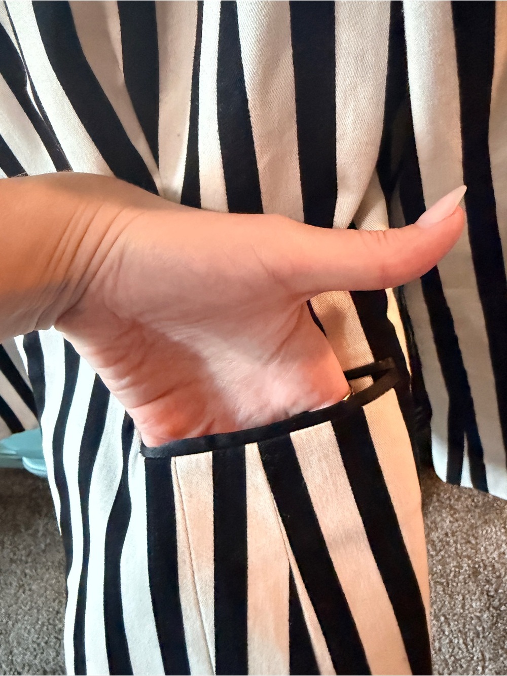 Forever 21 Black & White Vertical Stripe Double-Breasted Blazer - Picture 6 of 6